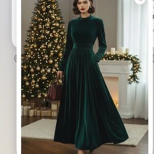 Elegant Green Velvet Evening Gown